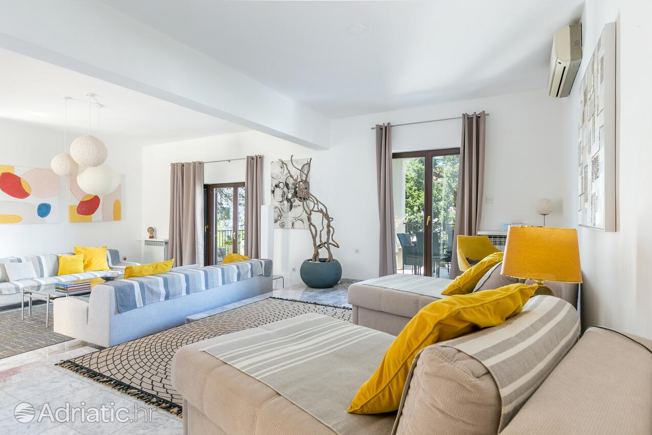 Haus am Meer mi Pool Arbanija, Ciovo - 24430