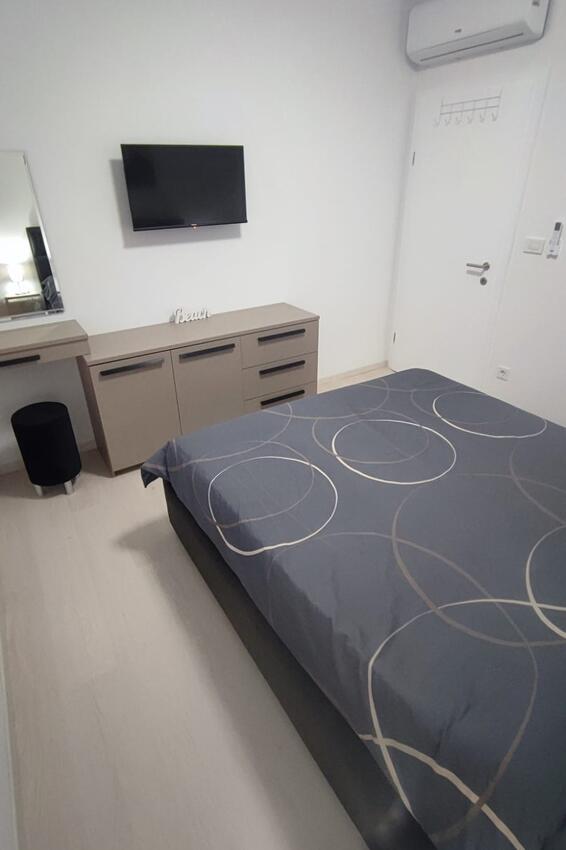 Seaside holiday house Vir - Lozice, Vir - 24443