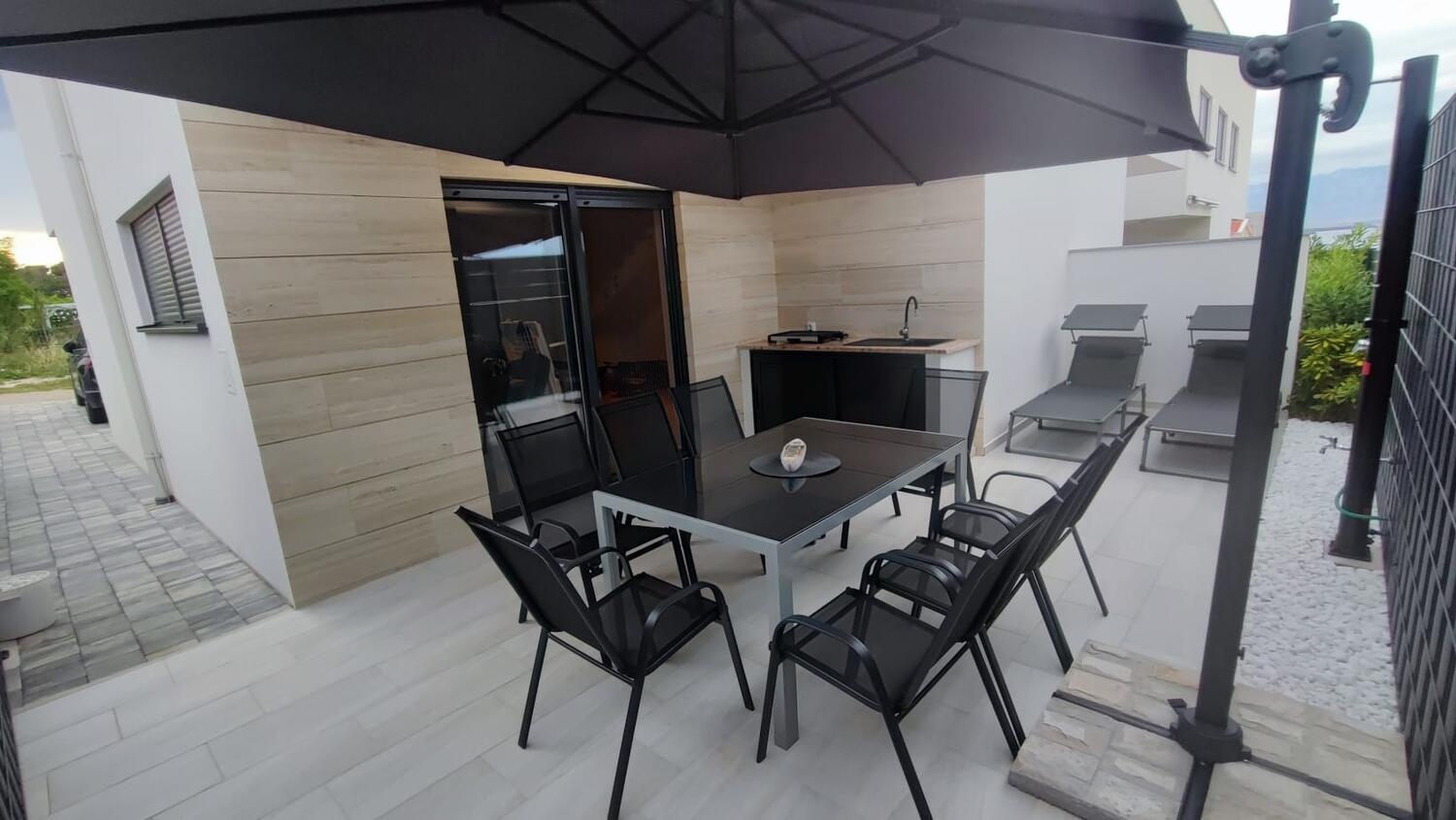 Seaside holiday house Vir - Lozice, Vir - 24443