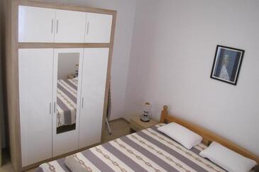 Rodinný dům s bazénem Šibenik - 24444