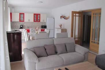 Fyrrumshus Sibenik (K-24444(