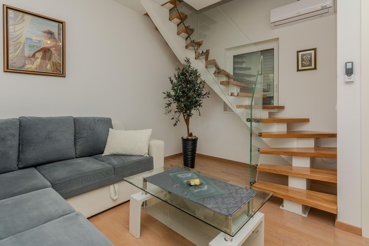Appartamenti con parcheggio Zaton, Zara - Zadar - 24445