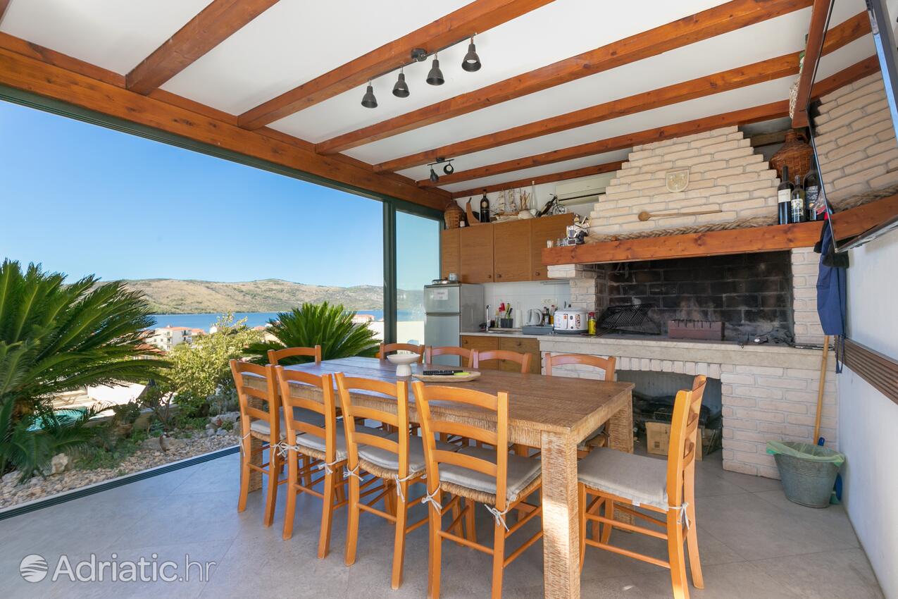 Apartments with swimming pool Seget Vranjica, Trogir - 24447