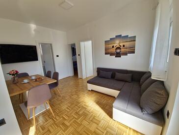 Bibinje, Obývací pokoj v ubytování typu studio-apartment, s klimatizací a WiFi.