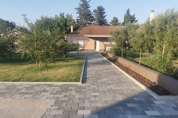Zadar, Zadar, Alloggio 24453 - Casa vacanze con la spiaggia ghiaiosa.