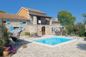 Family friendly house with a swimming pool Barban, Central Istria - Središnja Istra - 24471