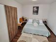 Hvar, Dormitor în unitate de cazare tip apartment, aer condiționat disponibil şi WiFi.