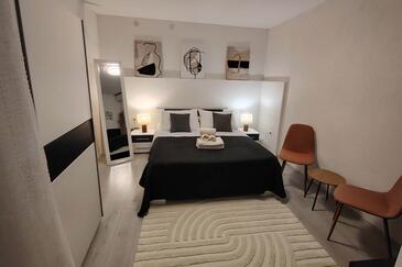 Apartamentos con piscina adecuados para familias con niños Hvar - 24484