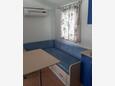 Pakovo Selo, Blagovaonica u smještaju tipa apartment, dostupna klima.