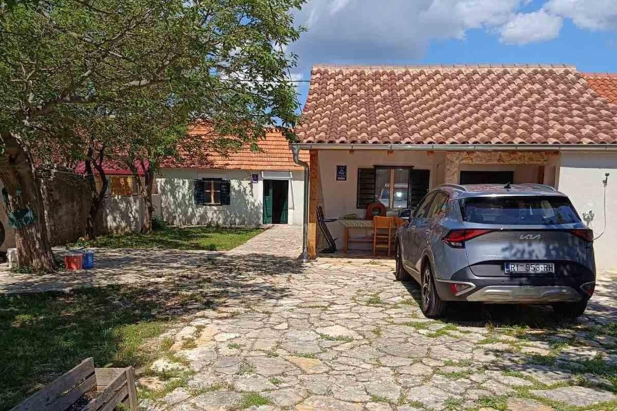 Appartamenti con parcheggio Konjevrate, Krka - 24487