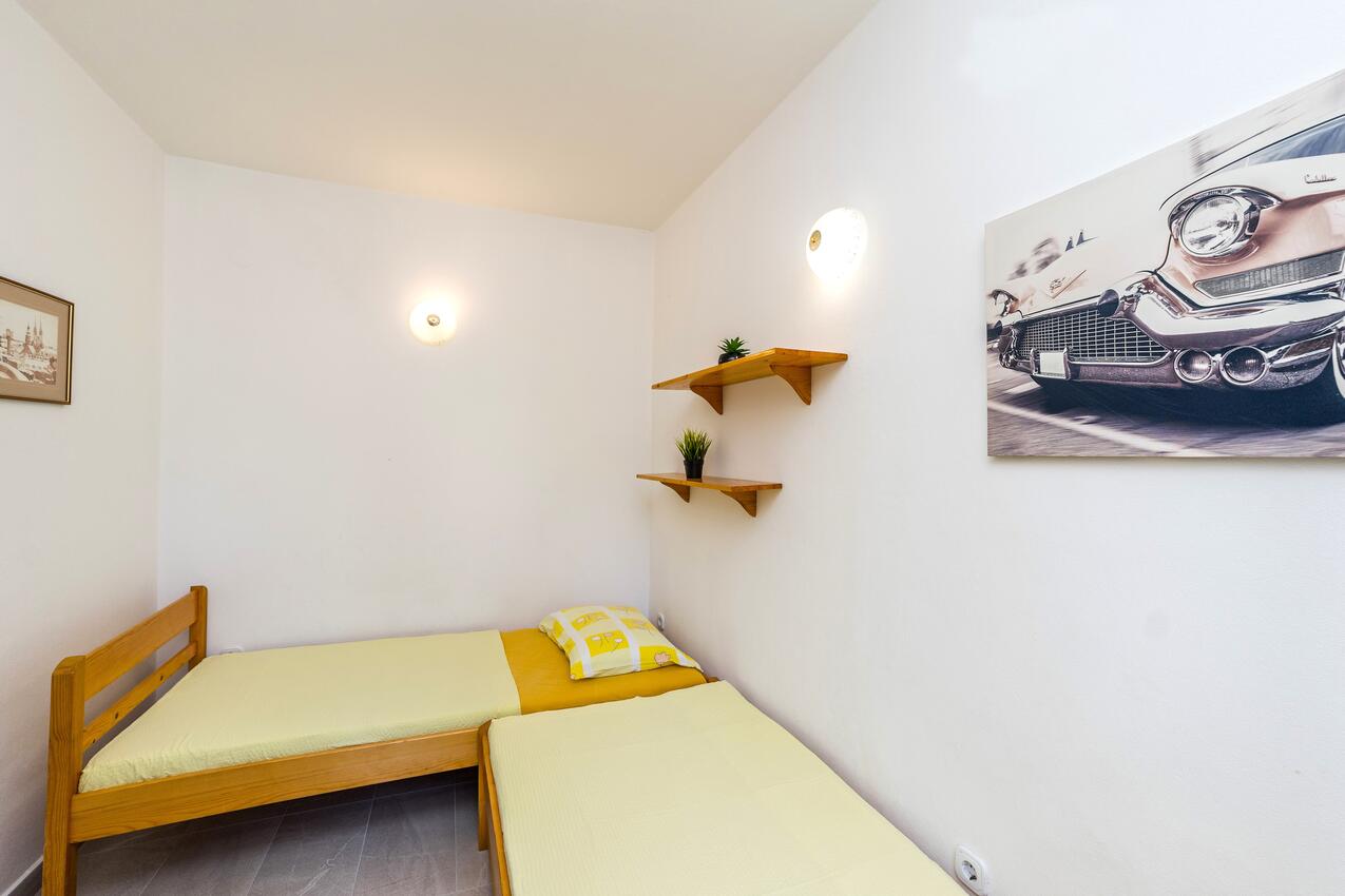 Apartmani s parkingom Mandre, Pag - 24492