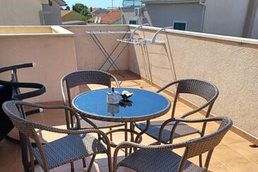 Appartements avec parking Supetar, Brac - 24499