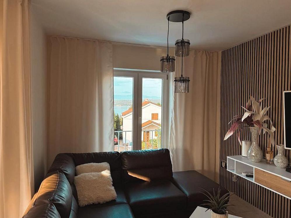 Appartamenti con parcheggio Porto Fontana - Vantačići, Veglia - Krk - 24504
