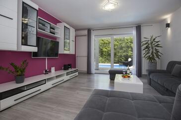 Kuća za obitelj s bazenom Kapelica, Labin - 24509