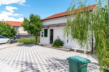 Apartments With Parking Space ŽEdno, ČIovo - 24516 - Trogir