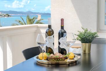Appartementen aan zee Sukosan, Zadar - 24518