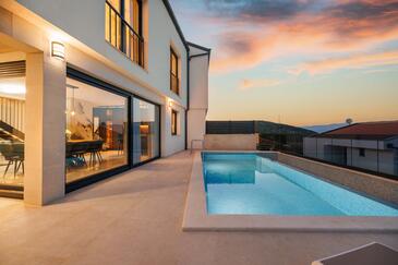 Trosobna kuća Vrbnik Trosobna kuća Vrbnik, Krk (K-24519(