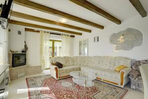 4-Zimmer-Haus Dolenja Vas 4-Zimmer-Haus Dolenja Vas, Sredisnja Istra (K-24521)