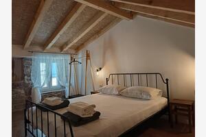 Apartments and rooms with WiFi Komiža, Vis - 24523