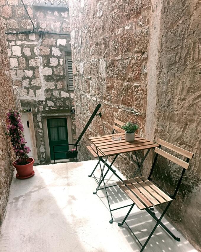 Appartamenti e camere con parcheggio Comisa - Komiža, Lissa - Vis - 24523
