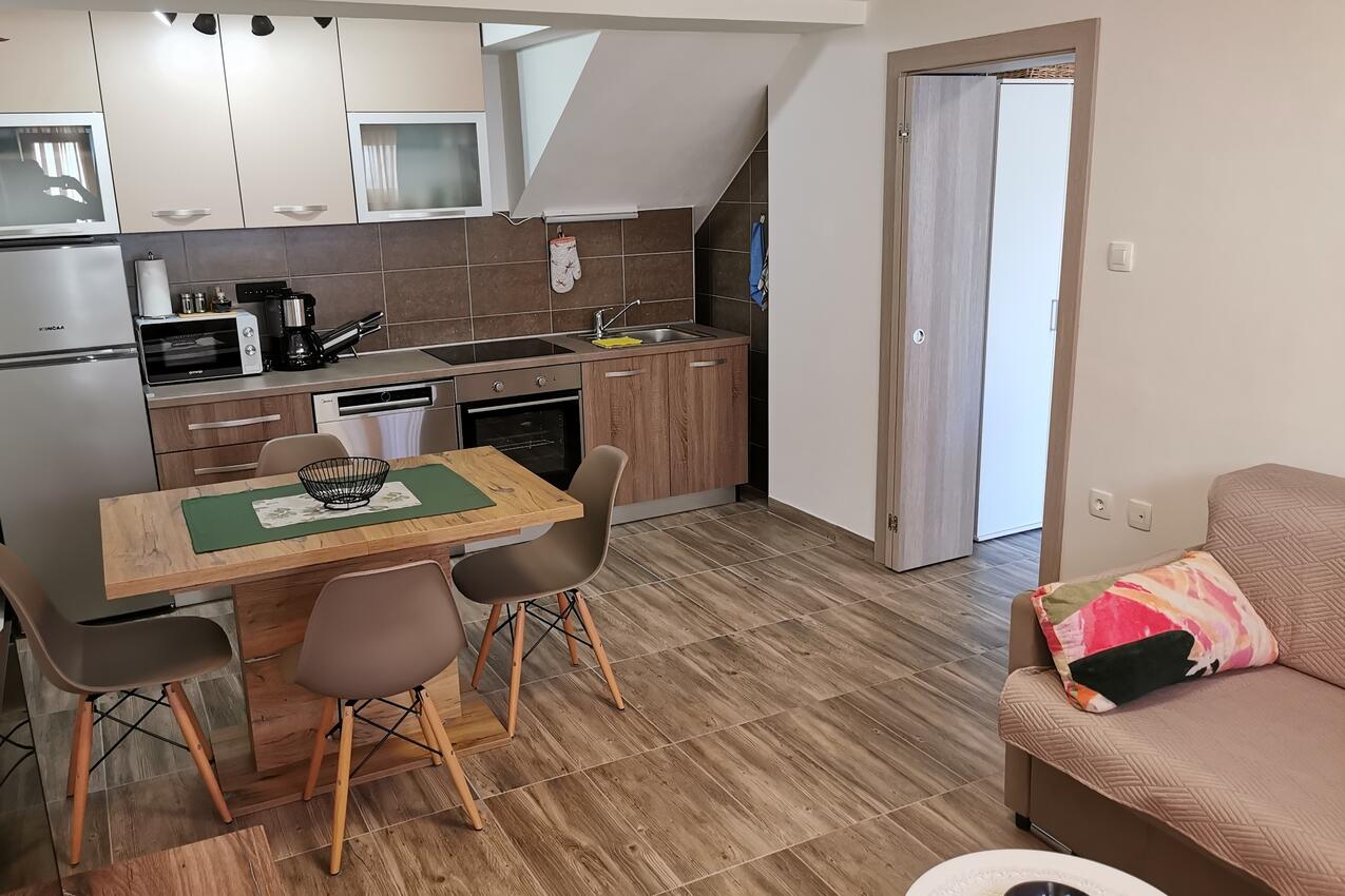 Appartamenti con parcheggio Novi del Vinodol - Novi Vinodolski - 24527