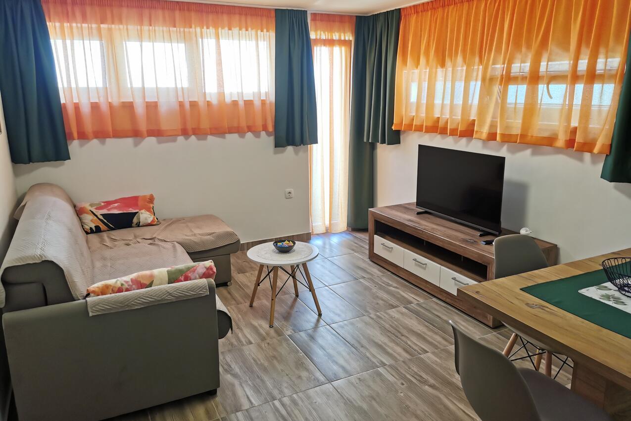 Appartamenti con parcheggio Novi del Vinodol - Novi Vinodolski - 24527