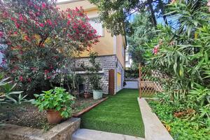Apartmány s parkovištěm Novi Vinodolski - 24527