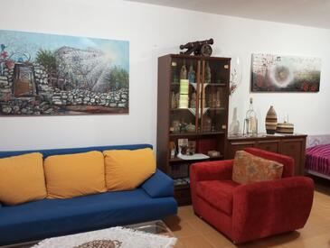 Kukurini, Гостиная в размещении типа apartment, доступный кондиционер и WiFi.