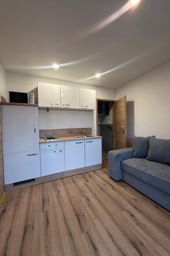 Apartmány a pokoje s parkovištěm  Starigrad, Paklenica - 24535