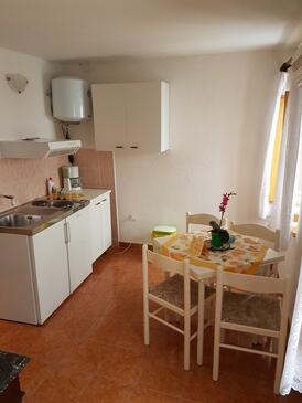 Rovinj, Cocina en alojamiento de tipo apartment, WiFi.