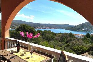 Apartmani s parkingom Rogoznica - 24546