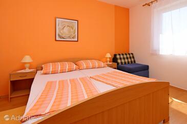 Appartamenti con parcheggio Barbat, Arbe - Rab - 24547