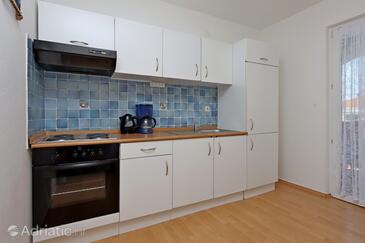 Appartamenti con parcheggio Barbat, Arbe - Rab - 24547