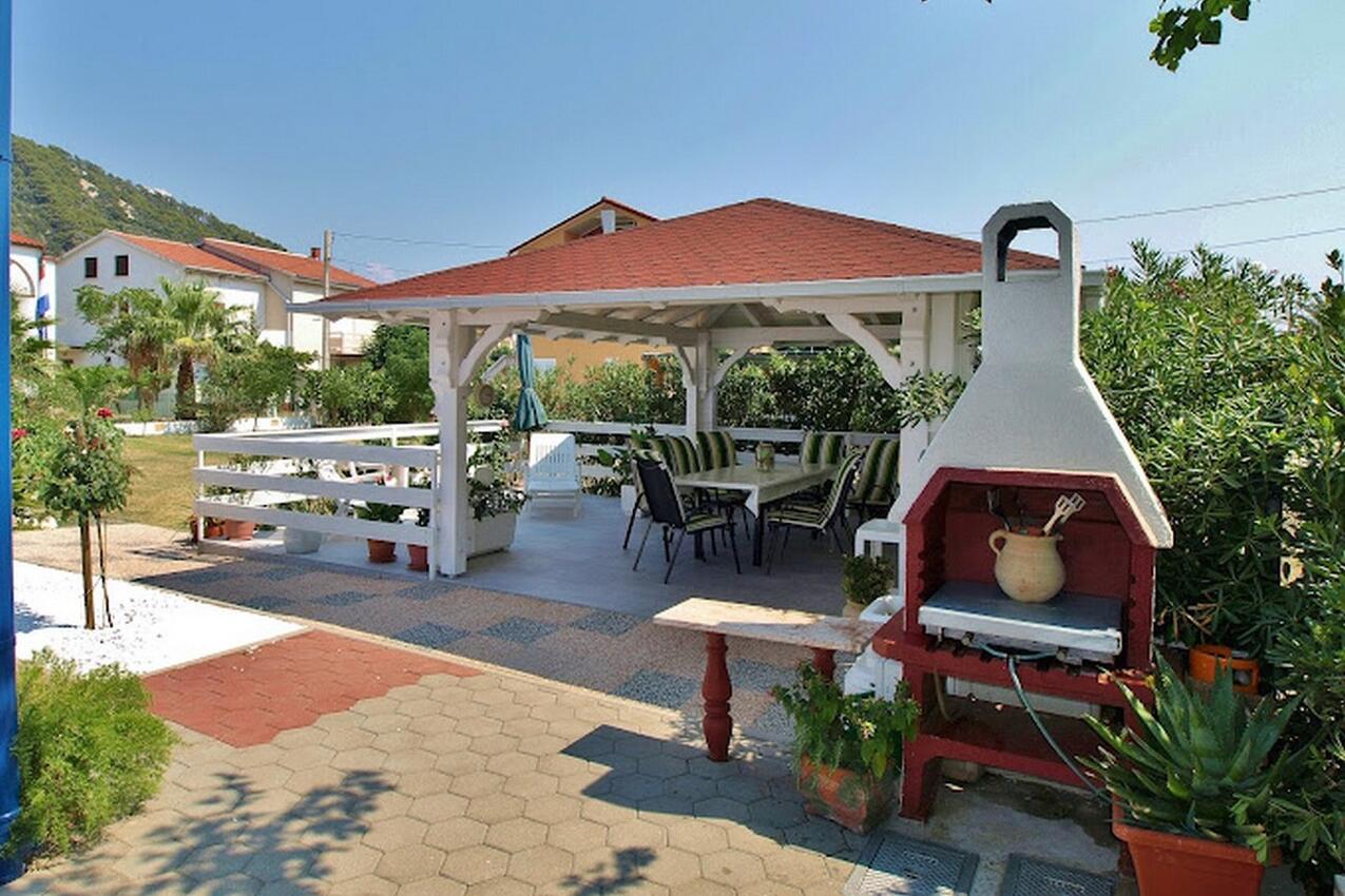 Appartamenti con parcheggio Barbat, Arbe - Rab - 24547