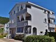 Barbat, Rab, Szálláshely 24547 - Apartmanok homokos stranddal.