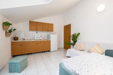 Apartments with parking space Vodice - 24553