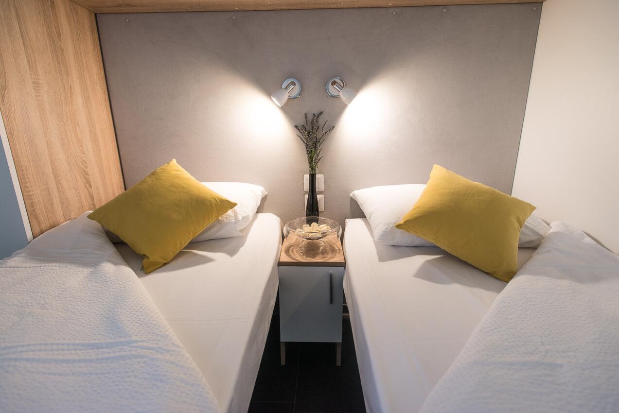 Апартаменты для семьи с бассейном Donji Zagon, Нови-Винодолски - Novi Vinodolski - 24555