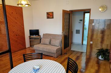 Crikvenica, Camera de zi în unitate de cazare tip apartment, aer condiționat disponibil şi WiFi.