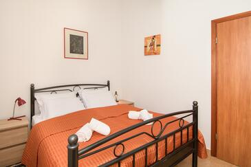 Lejligheder med pool egnet til familier med børn Stranici, Porec - 24558