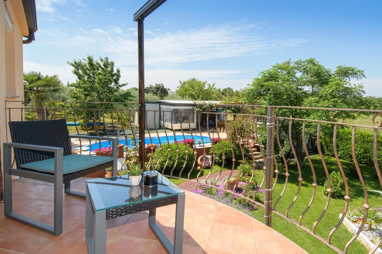 Apartmani s bazenom pogodni za obitelji s djecom Stranići, Poreč - 24558