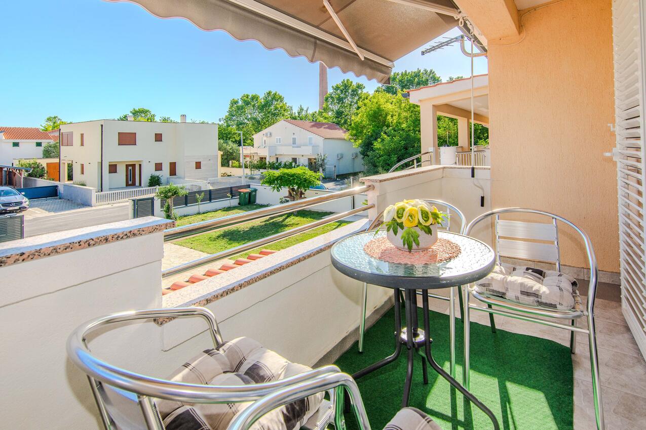 Lägenheter med parkering Zukve, Zadar - 24559