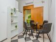 Vir, Comedor en alojamiento de tipo apartment, aire acondicionado disponible y WiFi.