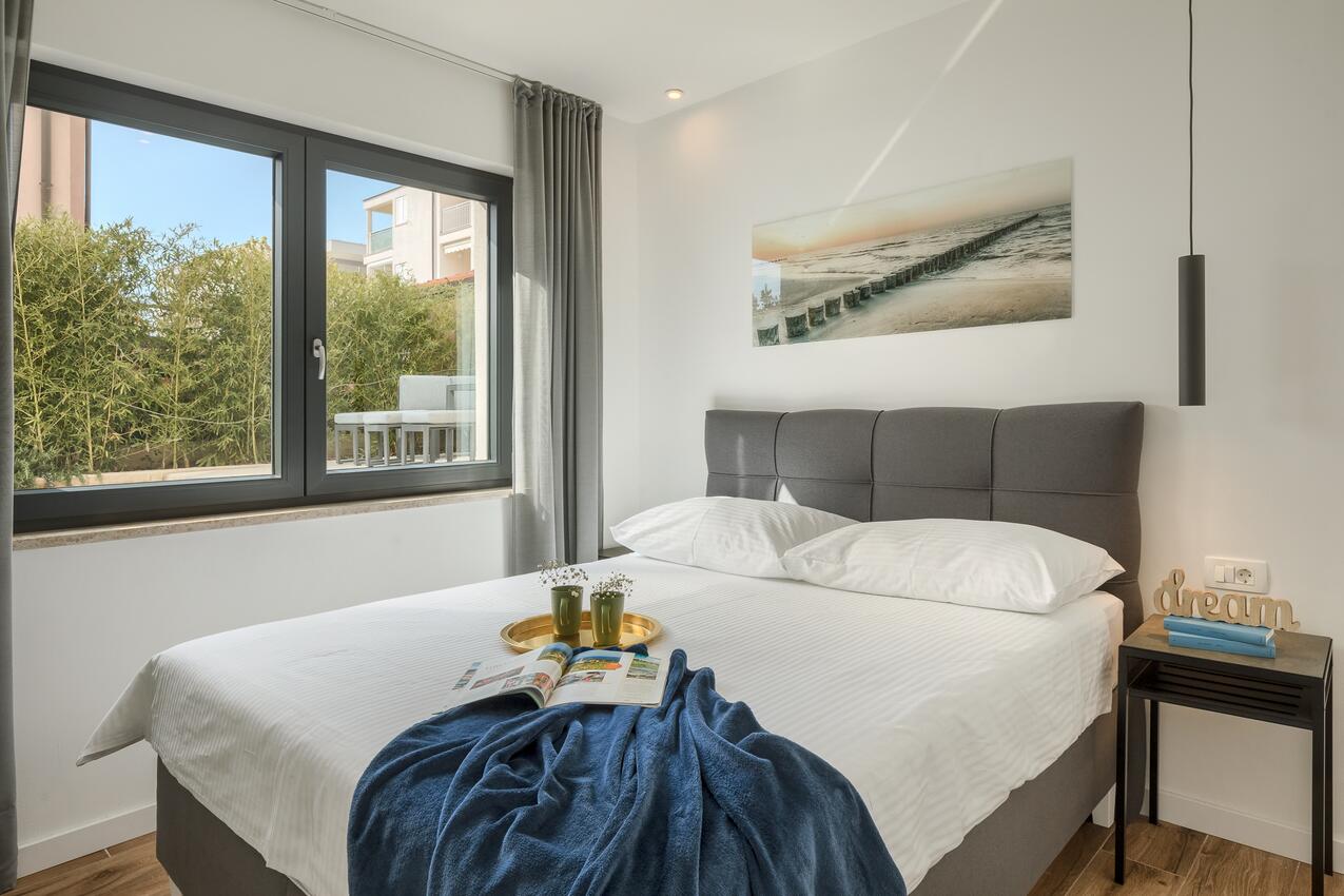 Апартаменты с парковкой Новиград - Novigrad - 24561