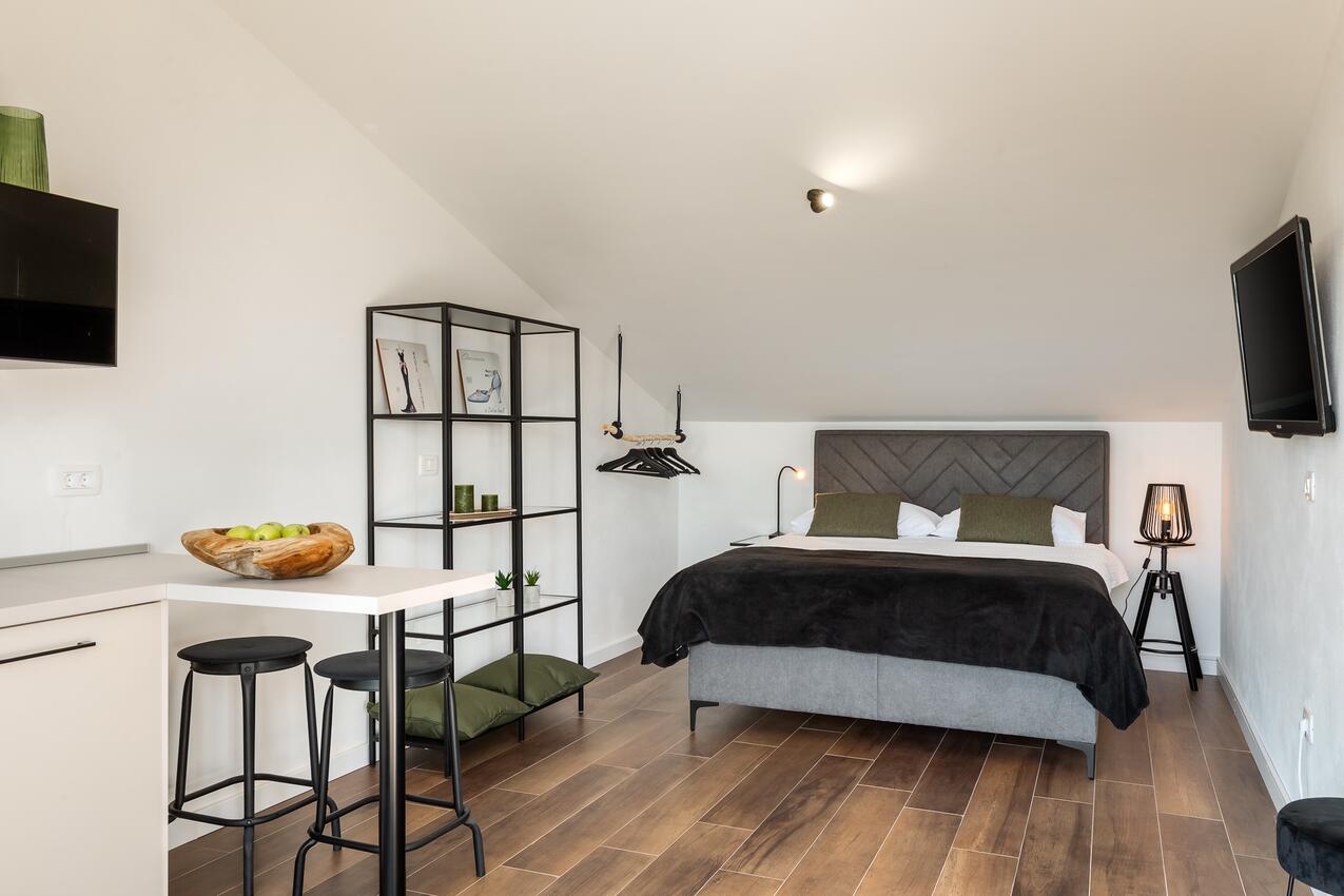 Apartmanok parkolóhellyel Novigrad - 24561