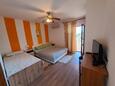 Sućuraj, Спальня 1 в размещении типа apartment, доступный кондиционер и WiFi.