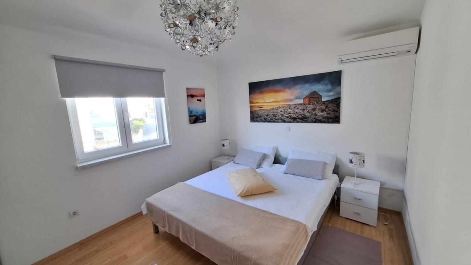 Ferienwohnungen mit Parkplatz Mavarstica, Ciovo - 24572