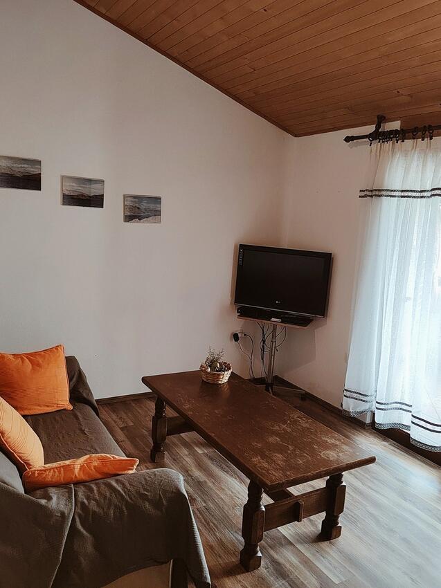 Apartmaji s parkingom Mandre, Pag - 24574