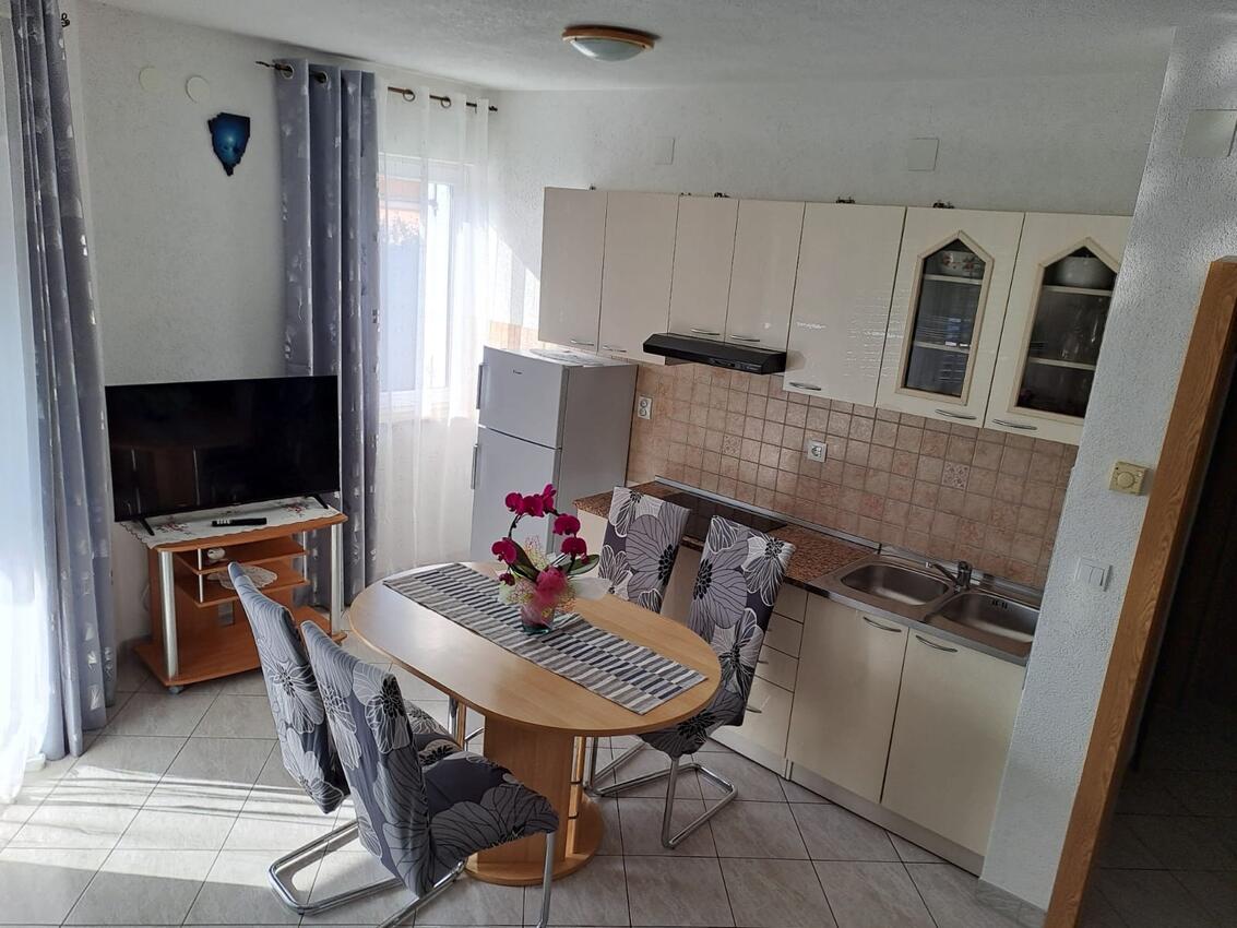 Leiligheter og rom med parkering Medulin - 24576