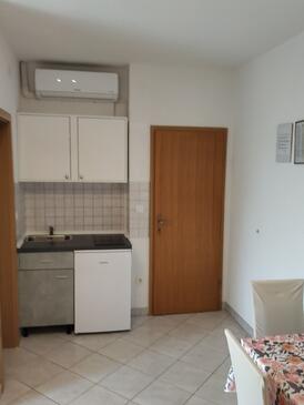 Apartamenty i pokoje z parkingiem Medulin - 24576
