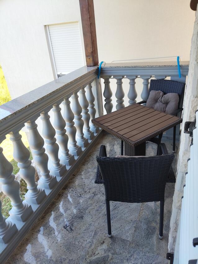 Lejligheder og værelser med parkering Medulin - 24576